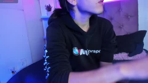 Andreuw Wolf online show from March 7, 2025, 10:56 am