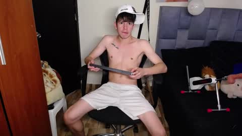 Snapshot of andrew_angels chatting on November 24, 2025, 6:51 pm andrew_angels online show from November 24, 2025, 6:51 pm