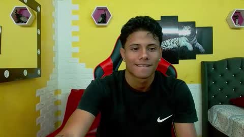 Snapshot of andrew_myersx chatting on January 6, 2026, 2:48 am ANDREW online show from January 6, 2026, 2:48 am