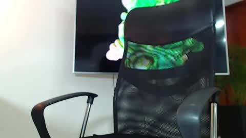 ANDREW WEST online show from January 12, 2025, 4:00 am