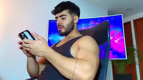 ANDREW WEST online show from March 11, 2025, 4:43 am