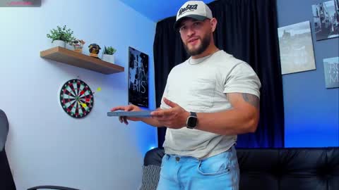 Andrew Diaz online show from February 6, 2025, 4:10 am