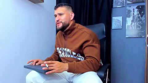 Andrew Diaz online show from November 15, 2025, 7:38 am