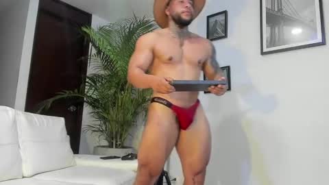 Snapshot of andrewjohnson0 chatting on February 7, 2025, 2:19 am Andrew Johnson online show from February 7, 2025, 2:19 am