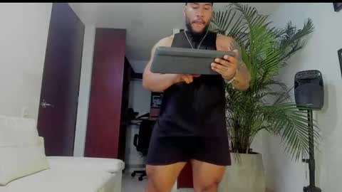 Snapshot of andrewjohnson0 chatting on March 4, 2025, 7:01 pm Andrew Johnson online show from March 4, 2025, 7:01 pm