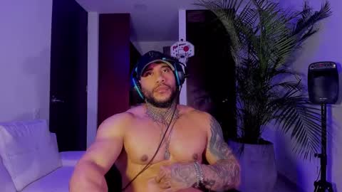 Snapshot of andrewjohnson0 chatting on March 6, 2025, 5:54 pm Andrew Johnson online show from March 6, 2025, 5:54 pm