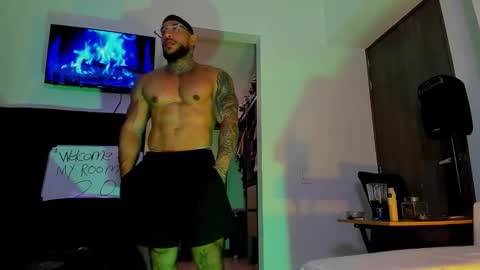 Snapshot of andrewjohnson0 chatting on September 16, 2025, 6:09 pm Andrew Johnson online show from September 16, 2025, 6:09 pm