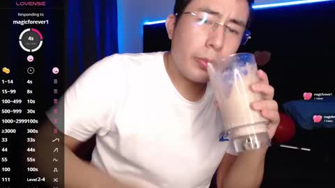 andrewmhilton_ online show from February 18, 2025, 3:21 am