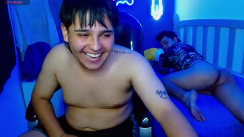 Snapshot of andrewsmile_ chatting on January 26, 2025, 9:29 pm ANDREW online show from January 26, 2025, 9:29 pm