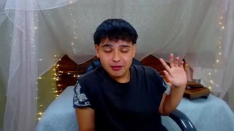 Snapshot of andrewsmile_ chatting on March 8, 2025, 12:30 pm ANDREW online show from March 8, 2025, 12:30 pm