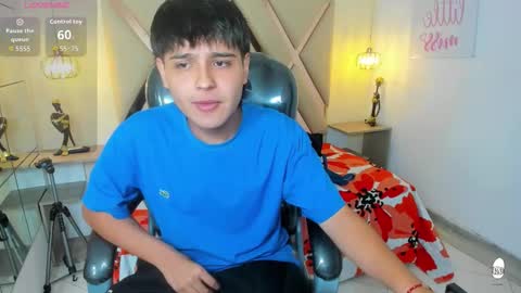 Snapshot of andrewsmile_ chatting on September 21, 2025, 12:40 pm ANDREW online show from September 21, 2025, 12:40 pm