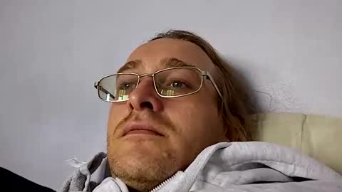 Snapshot of andrewwhitby chatting on September 11, 2025, 12:38 pm andrewwhitby online show from September 11, 2025, 12:38 pm