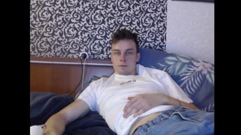 Snapshot of andrian_sweety chatting on December 19, 2025, 3:19 pm andrian_sweety online show from December 19, 2025, 3:19 pm