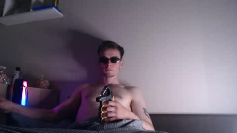 andrian_sweety online show from May 25, 2026, 12:38 am
