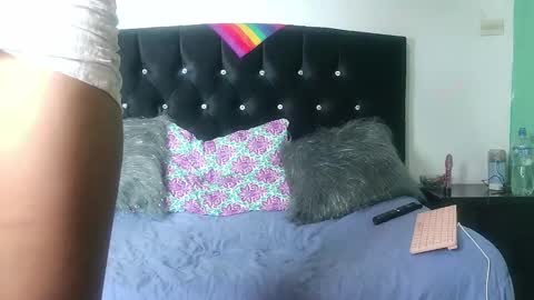 vero paez online show from January 18, 2025, 9:24 am