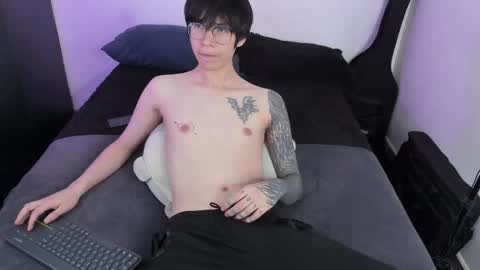 twx Andy twink3 online show from December 18, 2025, 7:42 pm