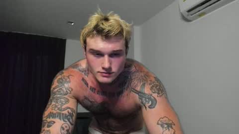 Snapshot of andy_hunk chatting on March 29, 2026, 1:27 am Andrew online show from March 29, 2026, 1:27 am