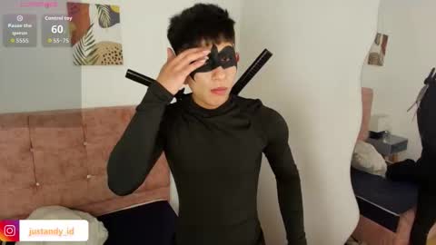 andy_justgame online show from October 23, 2025, 3:06 am