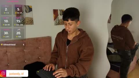 andy_justgame online show from November 10, 2025, 3:38 am