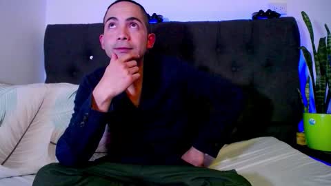 andy_magic_ online show from September 26, 2025, 3:10 am