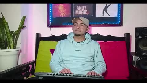 andy_magic_ online show from November 22, 2025, 5:17 am