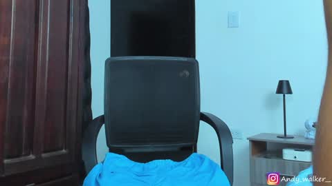 Snapshot of andy_walker_ chatting on December 31, 2024, 8:45 pm Andres online show from December 31, 2024, 8:45 pm