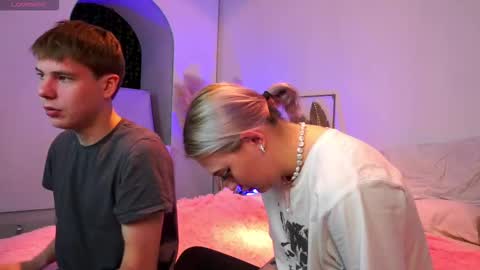 Mandy and Andy online show from October 25, 2025, 7:08 pm