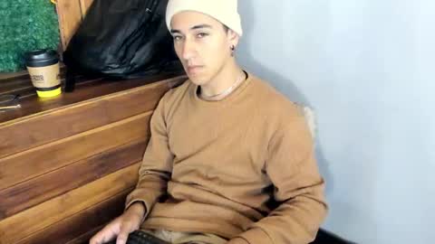 Andy Joy  online show from November 24, 2025, 11:21 am