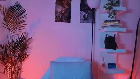 andypalmerr online show from June 18, 2026, 5:41 am