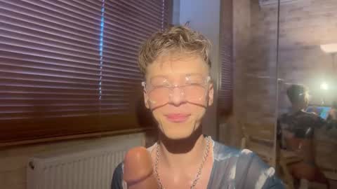 AndyTwinkkk online show from March 1, 2025, 10:24 am