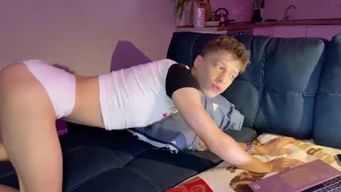 AndyTwinkkk online show from July 17, 2026, 6:02 pm