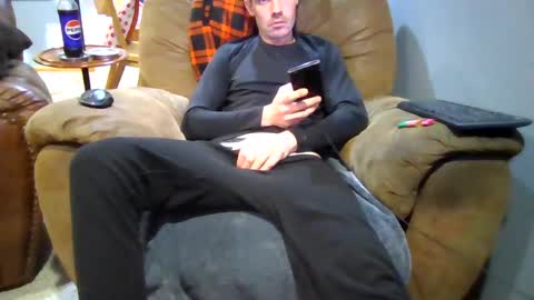 andywan94 online show from February 25, 2025, 12:03 pm