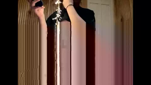 aneoakley online show from December 17, 2025, 4:57 pm