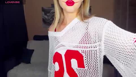 Anfisa online show from November 11, 2025, 5:24 pm