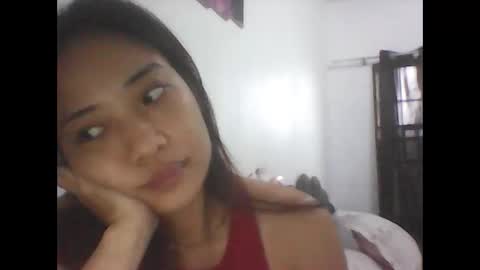 ange011 online show from April 5, 2026, 7:27 am