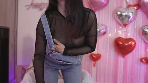 Snapshot of angeeel_ chatting on February 16, 2026, 3:24 am Angel online show from February 16, 2026, 3:24 am