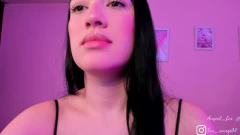 Angel  online show from April 9, 2026, 3:39 am