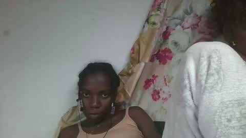 angeeliine online show from March 12, 2026, 6:58 pm