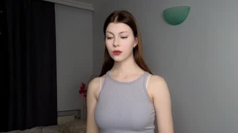 Snapshot of angel___face chatting on November 4, 2025, 6:40 pm Keira online show from November 4, 2025, 6:40 pm