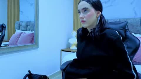 angel__kiss online show from October 26, 2025, 11:38 am