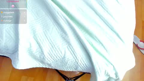  Angel  online show from September 21, 2025, 3:35 pm