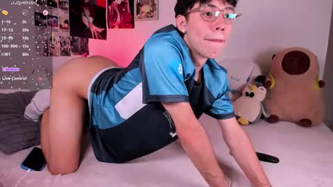 Angel   help me with 100 thumbs up online show from February 13, 2026, 8:27 pm