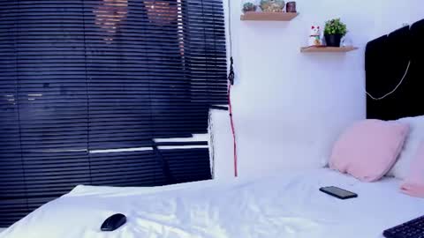 angel_boy0 online show from June 17, 2026, 8:43 pm
