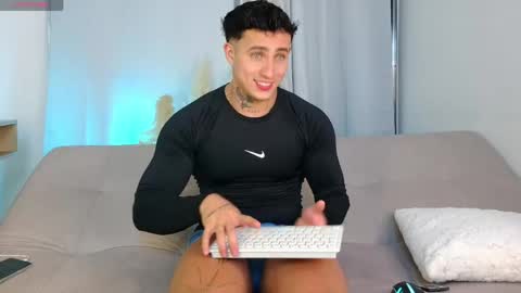 angel_boy01 online show from June 7, 2026, 2:27 am