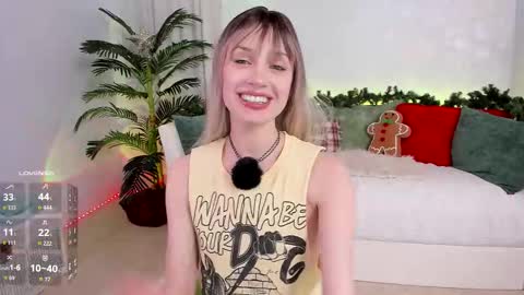 Claire - be back soon online show from December 4, 2025, 8:28 pm