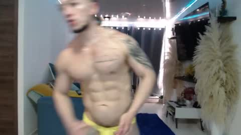 Angel Curl online show from June 1, 2026, 6:31 pm