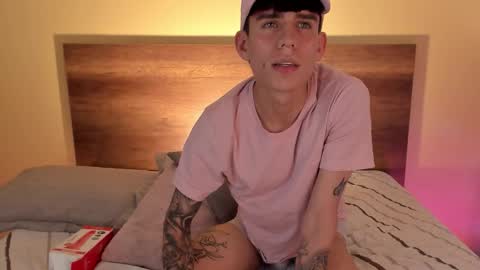 Snapshot of angel_eros_ chatting on February 8, 2026, 4:49 am Angel online show from February 8, 2026, 4:49 am