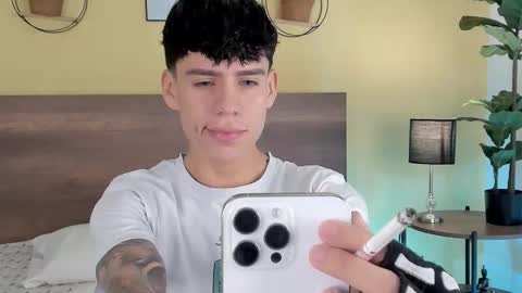 Snapshot of angel_eros_ chatting on February 17, 2026, 4:53 am Angel online show from February 17, 2026, 4:53 am