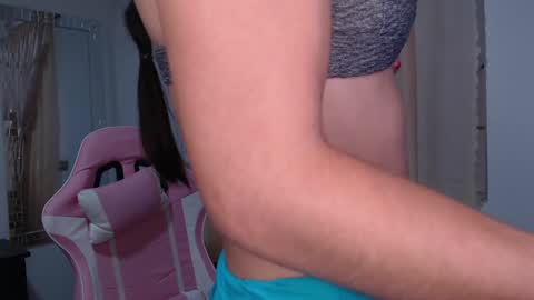 Angel Girl online show from May 17, 2026, 8:38 pm