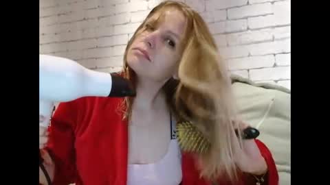 Snapshot of angel_girllovemy chatting on November 12, 2025, 6:25 am ANGEL online show from November 12, 2025, 6:25 am